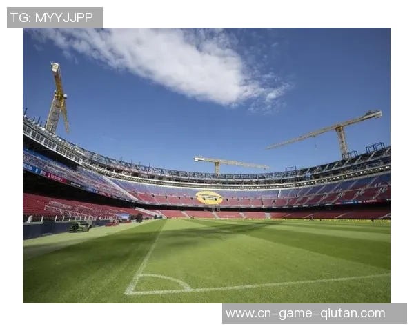 时隔894天！巴萨诺坎普球场敞开：2万球迷涌入 买票看练习